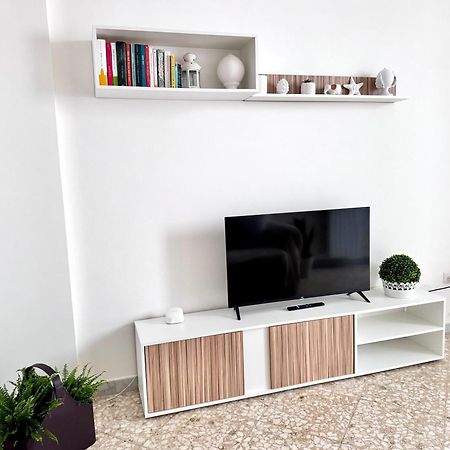 Aliste Apartment Brindisi Bagian luar foto