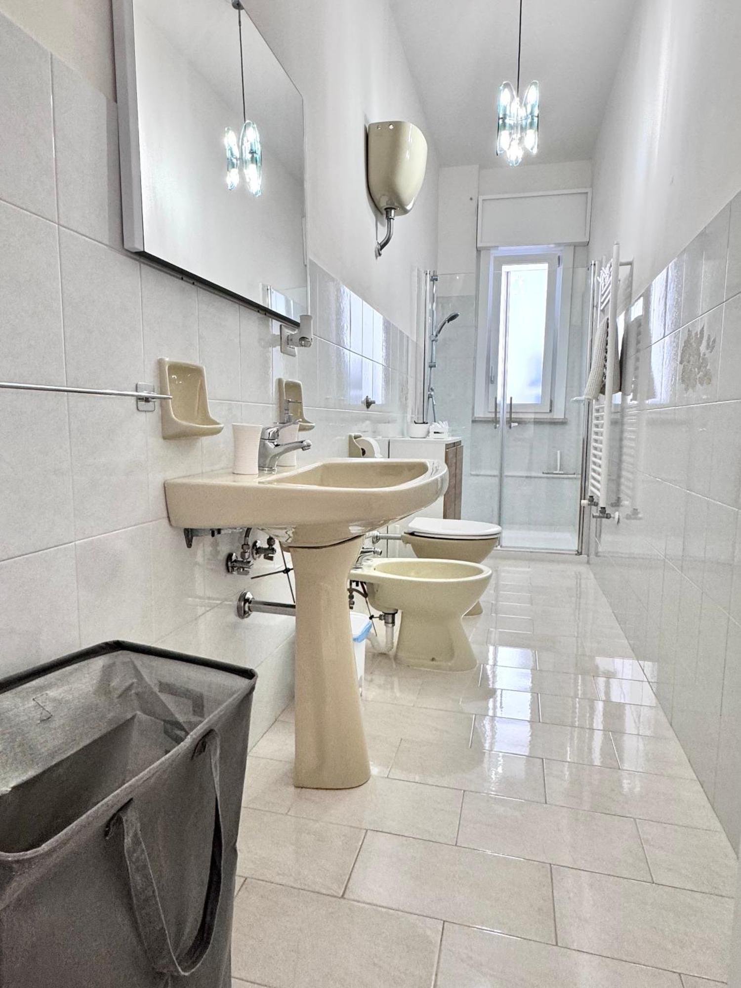 Aliste Apartment Brindisi Bagian luar foto